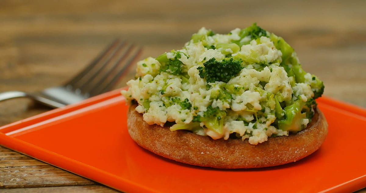 Broccoli and Cheese Egg White Scramble