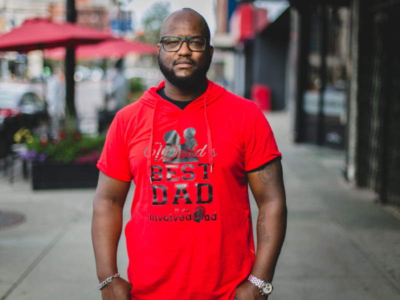 Shon Hart founded the Flint, Michigan-based nonprofit InvolvedDad in 2015. (Photo courtesy of Leni Kei Photography)