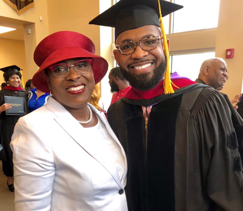 Roslyn Harvey (left) with her son, Robert. (Photo courtesy of Roslyn Harvey)