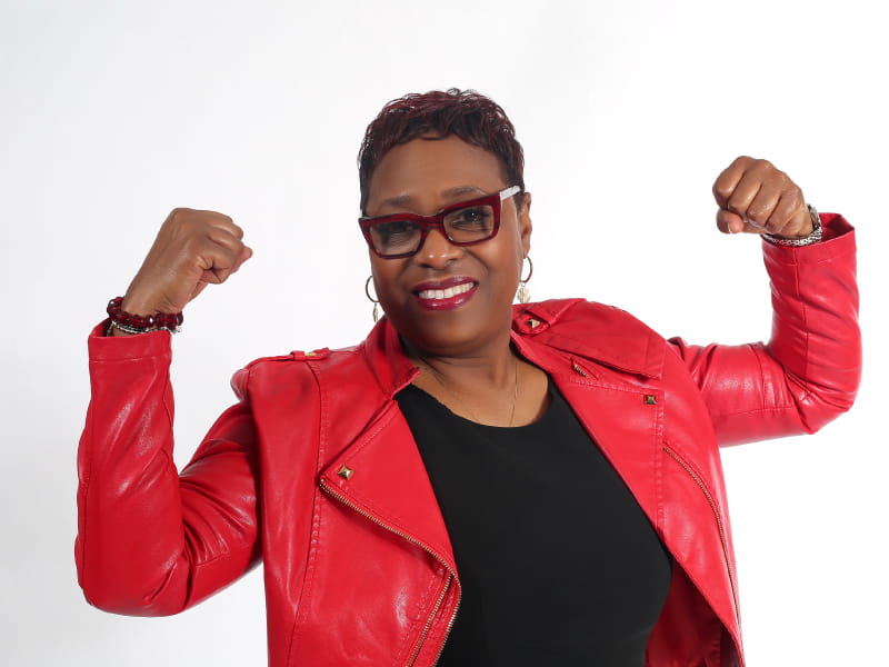 Heart attack survivor Roslyn Harvey poses for a photo featured in the 2020 St. Louis Go Red for Women campaign. (Photo by Mena Darre Photography)