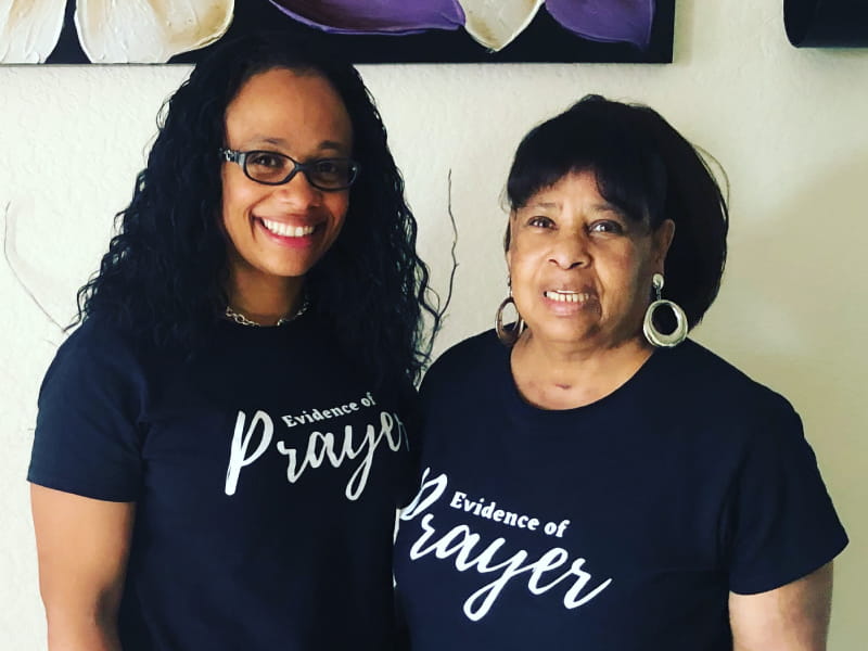 Stroke and COVID-19 survivor Alvis Whitlow (right) with her daughter, Marranda Edwards. (Photo courtesy of Marranda Edwards)